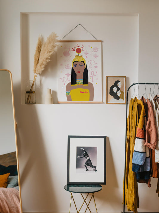 Cleopatra Art Print – Ancient Queen Portrait, Egyptian Royalty Wall Art, Inspirational Icon of Power & Beauty - VIOLETREDSTUDIO