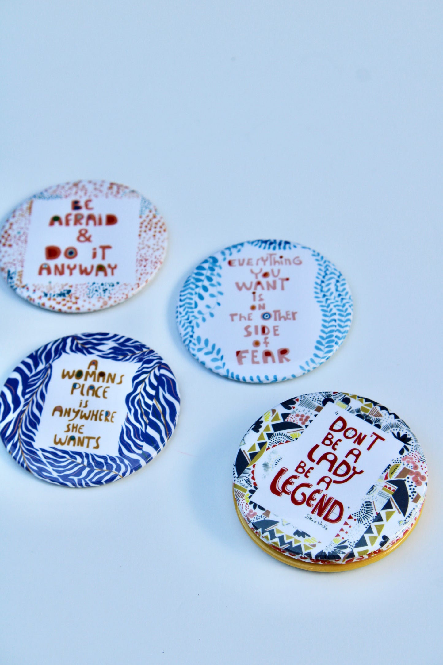 BE A LEGEND MAGNET - VIOLETREDSTUDIO