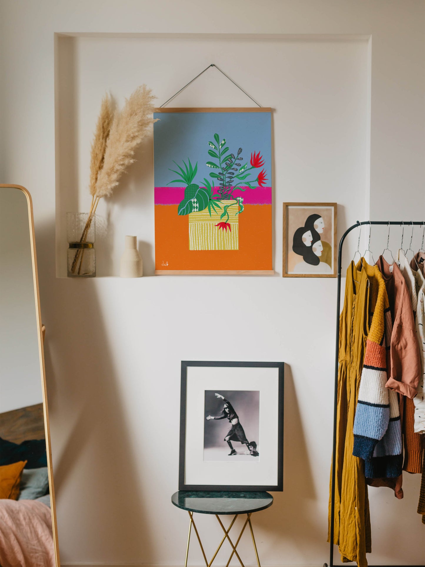 Set of 4 Colorful Botanical Prints – Bold Modern Flower Wall Art for Dorm Rooms, Living Rooms & Gallery Walls